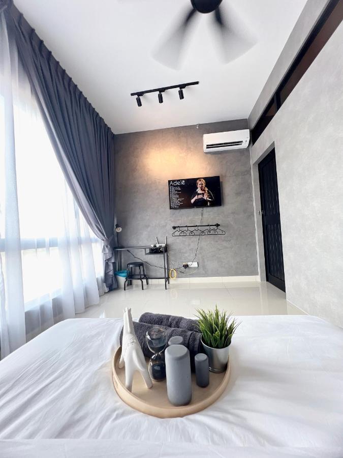 The Apple Residence & Suites Infinity Pool By Nestcove Malacca Exterior foto